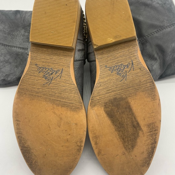 Very Volatile Gray Distressed Tall Boots - Picture 8 of 9